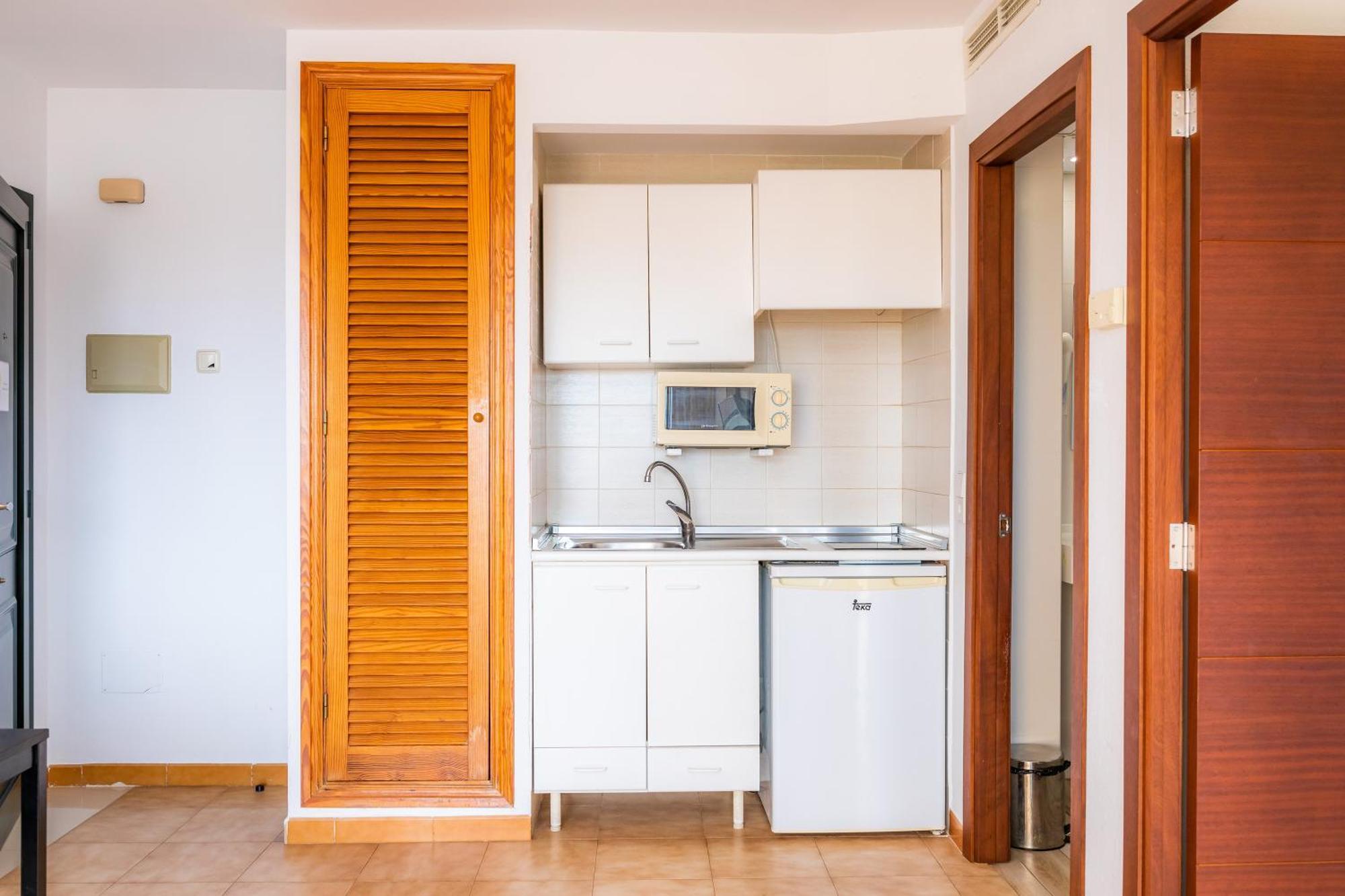 Apto Con Terraza 204 Кала Милор Екстериор снимка